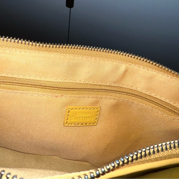 Urban Outfitters Small Purse - Picture 4 of 4